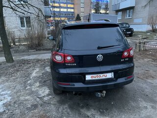 2010 Volkswagen Tiguan I, чёрный, 800000 рублей, вид 3
