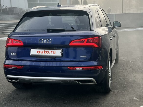 2019 Audi Q5 45 TFSI II (FY), синий, 2800000 рублей - вид 6