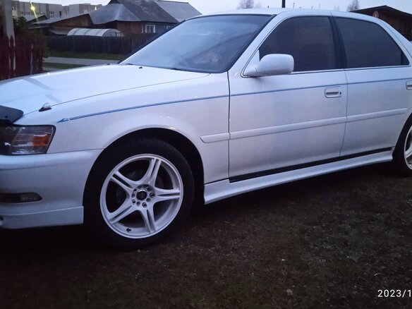 1997 Toyota Cresta V (X100), белый, 700000 рублей - вид 9