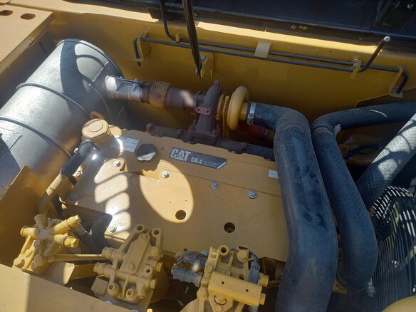 2016 Caterpillar 320D, жёлтый, 6400000 рублей - вид 14