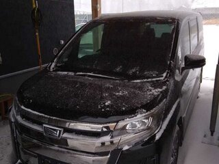 2019 Toyota Noah III (R80) Рестайлинг, чёрный, 2800000 рублей, вид 4