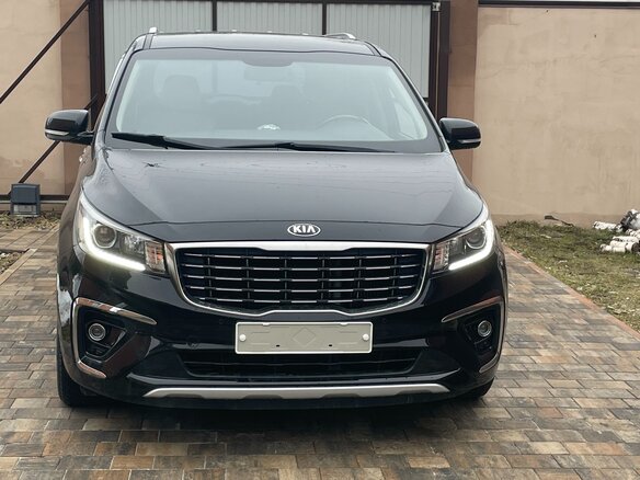 2019 Kia Carnival III, чёрный - вид 1