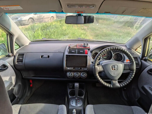 2002 Honda Fit I, жёлтый, 380000 рублей - вид 6
