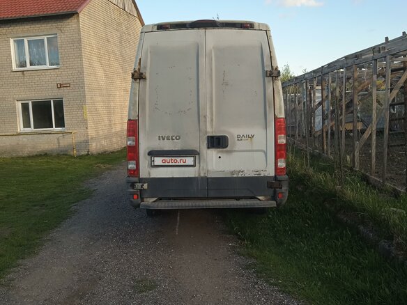 2006 Iveco Daily, белый, 550000 рублей - вид 2