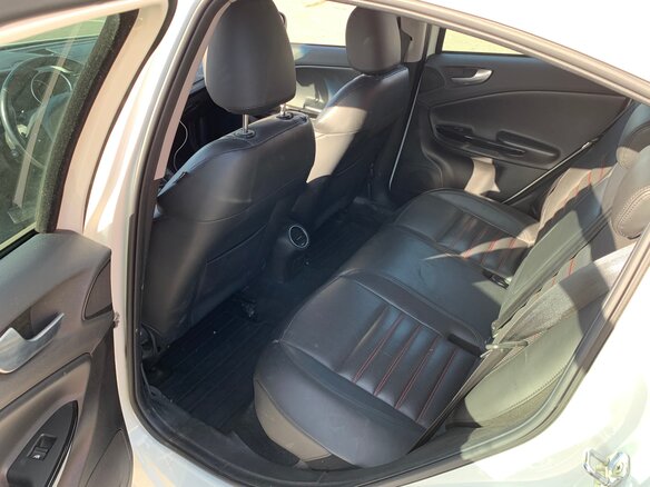 2012 Alfa Romeo Giulietta III, белый - вид 16