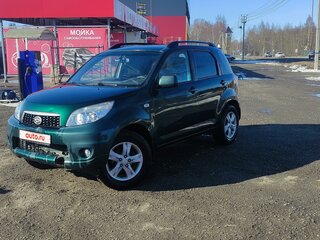 2010 Daihatsu Terios II Рестайлинг, зелёный, 400000 рублей, вид 1