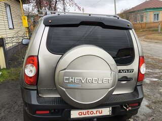 2009 Chevrolet Niva I Рестайлинг, серебристый, 420000 рублей, вид 2
