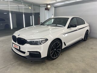 2018 BMW 5 серии 520i VII (G30/G31/G38), белый, 3350000 рублей, вид 1