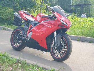 Ducati 848