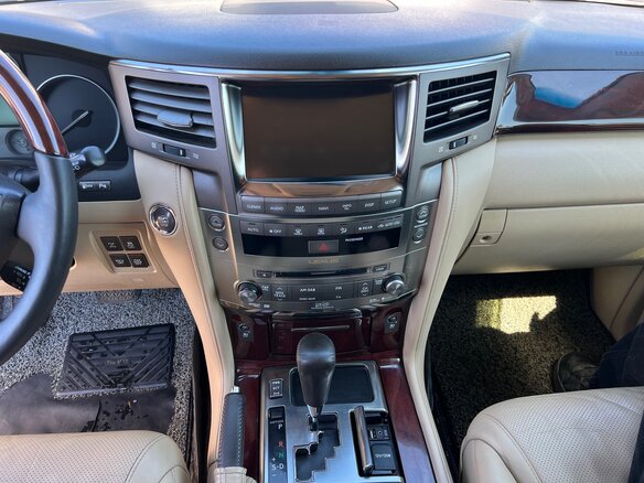 2011 Lexus LX 570 III, чёрный, 4190000 рублей - вид 22