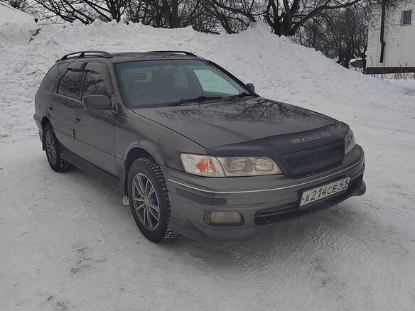 2001 Toyota Mark II Qualis VIII (X100), чёрный, 850000 рублей - вид 2
