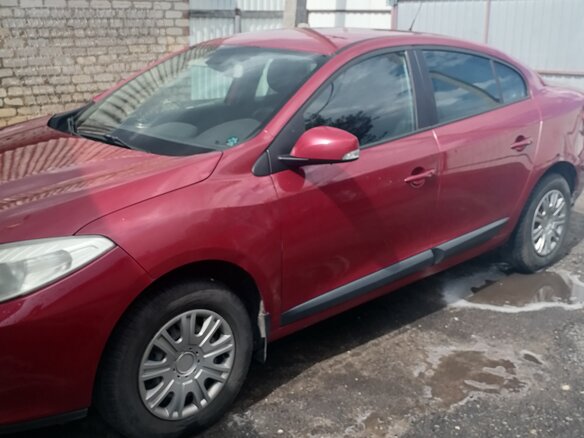 2010 Renault Fluence I, красный, 650000 рублей - вид 1
