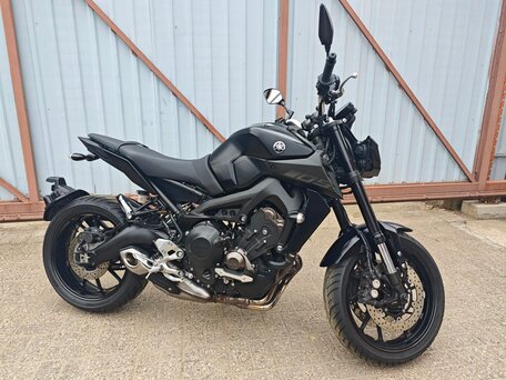 2020 Yamaha MT-09 (FZ-09), чёрный, 1000000 рублей, вид 1