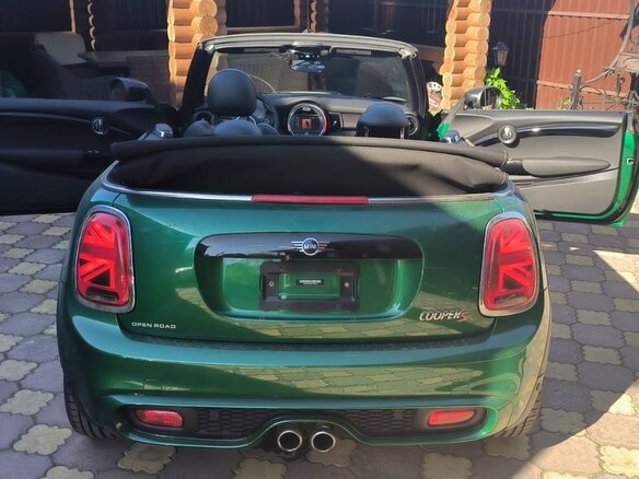 2020 Mini Cabrio Cooper S III Рестайлинг, зелёный, 3300000 рублей - вид 14