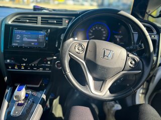 2016 Honda Shuttle II, белый, 1300000 рублей, вид 4