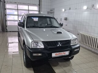 2006 Mitsubishi L200 III, серебристый, 950000 рублей, вид 2