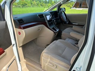 2010 Toyota Alphard II, белый, 2890000 рублей, вид 5