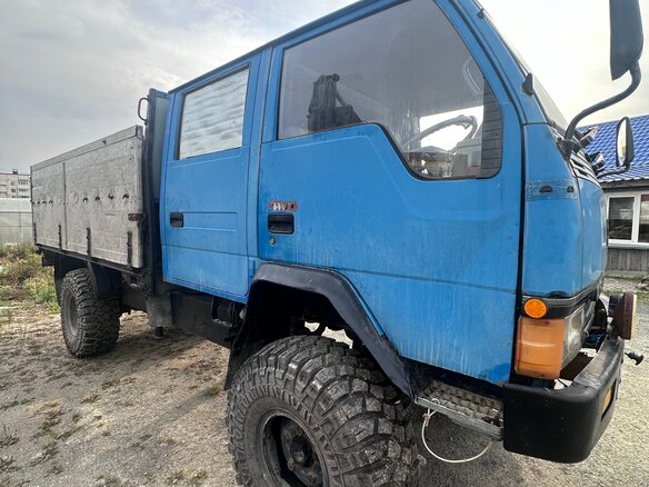 1992 Fuso (Mitsubishi) Canter, синий, 2400000 рублей - вид 2