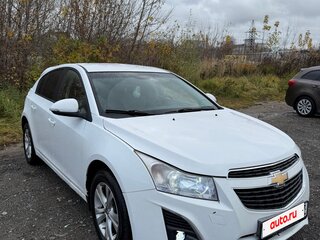 2014 Chevrolet Cruze I Рестайлинг, белый, 610000 рублей, вид 3