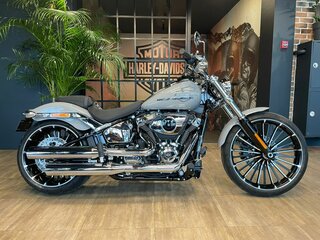 2025 Harley-Davidson Breakout, серебристый, 3750000 рублей, вид 1