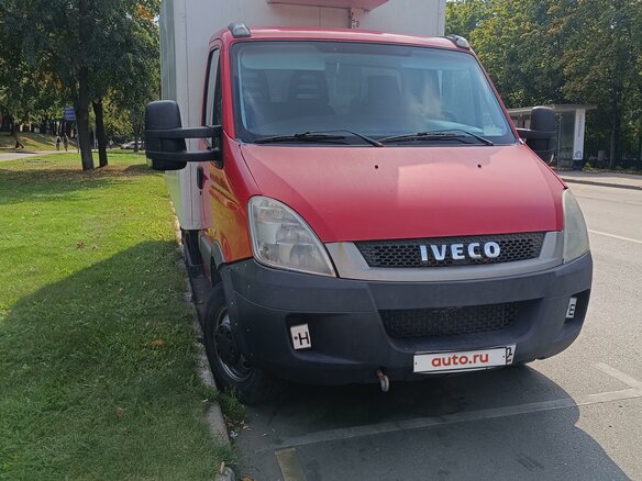2011 Iveco Daily, красный, 1100000 рублей - вид 16
