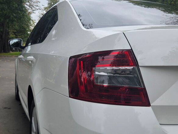 2015 Skoda Octavia III (A7), белый, 1250000 рублей - вид 13