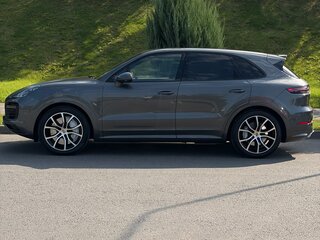 2018 Porsche Cayenne Turbo III, серый, 8899000 рублей, вид 5