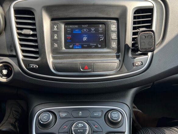 2014 Chrysler 200 II, серый, 1790000 рублей - вид 15