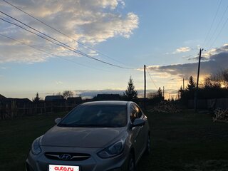 2013 Hyundai Solaris I, бежевый, 510000 рублей, вид 2