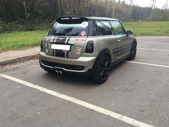 2007 Mini Hatch Cooper S II (R56), золотистый - вид 4
