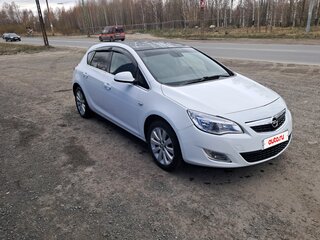 2011 Opel Astra J, белый, 480000 рублей, вид 1