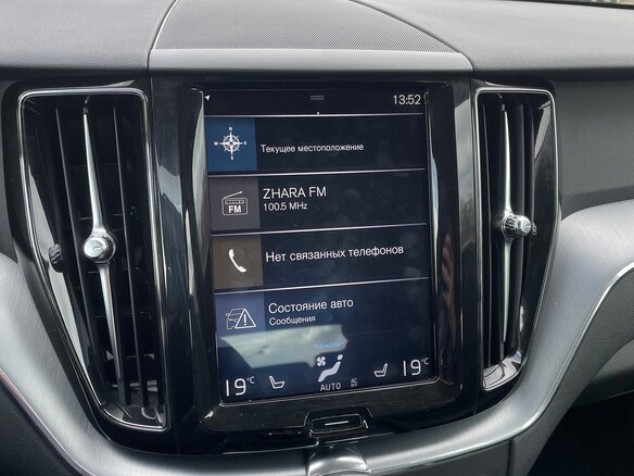 2018 Volvo XC60 II, чёрный, 3500000 рублей - вид 16
