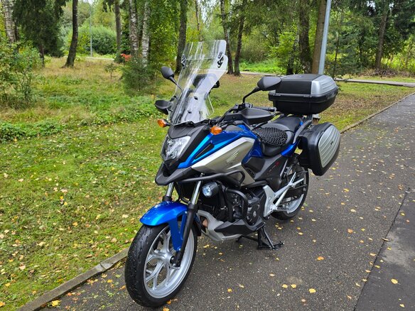 2018 Honda NC 750X, синий, 850000 рублей