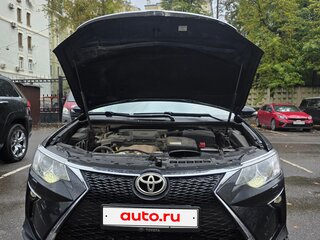 2015 Toyota Camry VII (XV50) Рестайлинг, чёрный, 1950000 рублей, вид 3