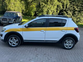 2017 Renault Sandero Stepway II, белый, 520000 рублей, вид 4