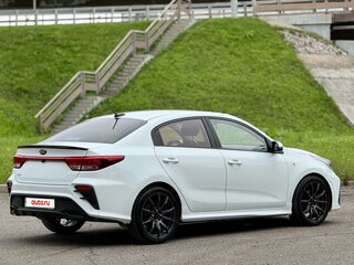 2018 Kia Rio IV, белый, 1350000 рублей, вид 4