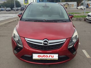 2013 Opel Zafira C, красный, 1100000 рублей, вид 2