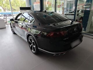 2023 Volkswagen Magotan B8 Рестайлинг, чёрный, 1851000 рублей, вид 4