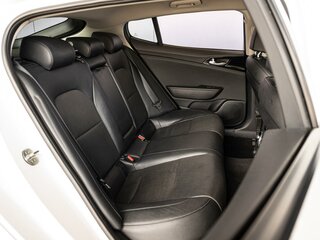 2018 Kia Stinger I, белый, 2415000 рублей, вид 2