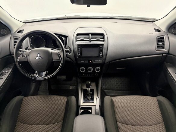 2018 Mitsubishi ASX I Рестайлинг 2, белый, 1350000 рублей - вид 3