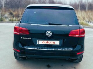 2011 Volkswagen Touareg II, чёрный, 1950000 рублей, вид 4