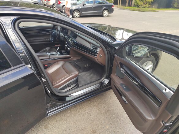 2009 BMW 7 серии 730d V (F01/F02/F04), чёрный - вид 16
