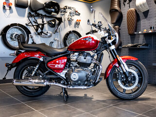 2026 Royal Enfield Super Meteor, пурпурный, 792000 рублей, вид 1