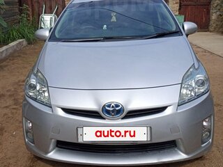 2011 Toyota Prius III Рестайлинг (XW30), серебристый, 1111111 рублей, вид 1
