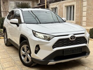 2021 Toyota RAV4 V (XA50), белый, 3600000 рублей, вид 4