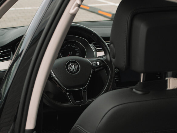 2017 Volkswagen Passat DSG6 B8, чёрный, 1900000 рублей - вид 6