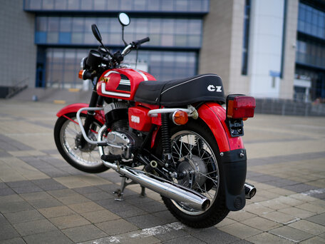 1989 CZ 350, красный, 650000 рублей, вид 3