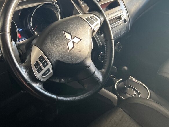2012 Mitsubishi ASX I, белый, 1150000 рублей - вид 6