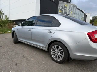 2014 Skoda Rapid I, серебристый, 825000 рублей, вид 5