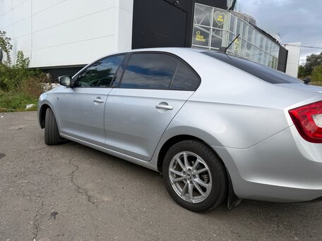 2014 Skoda Rapid I, серебристый, 825000 рублей, вид 5